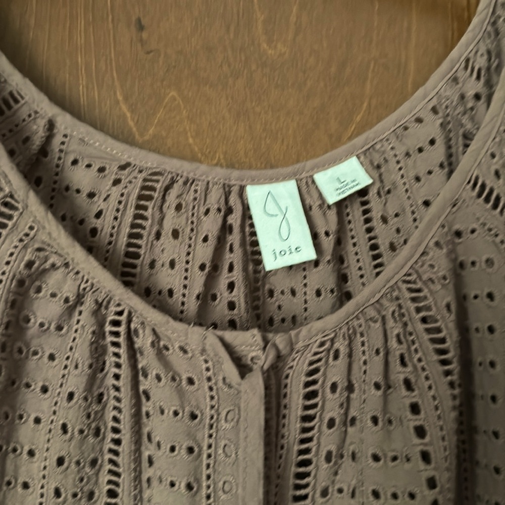 Joie NWOT Tan Eyelet Button-Up Top Balloon Sleeves Sz Lg. Fall Transition Item! - Picture 3 of 8